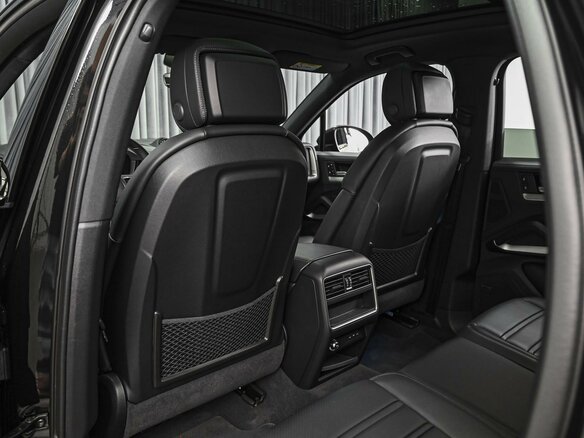2024 Porsche Cayenne III Рестайлинг, чёрный, 16350000 рублей - вид 12