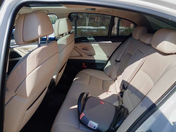 2010 BMW 5 серии 523i VI (F10/F11/F07), белый, 1500000 рублей - вид 14