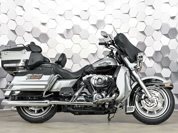 2003 Harley-Davidson Electra Glide, серебристый, 829000 рублей - вид 2
