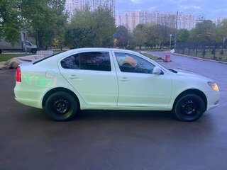 2013 Skoda Octavia II (A5) Рестайлинг, белый, 450000 рублей, вид 4