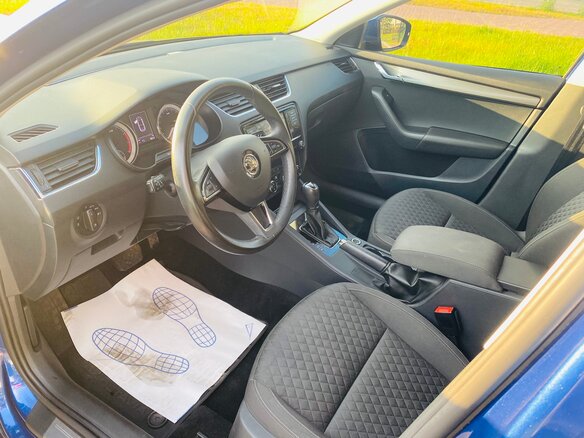 2018 Skoda Octavia III (A7) Рестайлинг, синий - вид 5