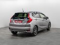 2018 Honda Fit III Рестайлинг, серебристый, 1075000 рублей - вид 1