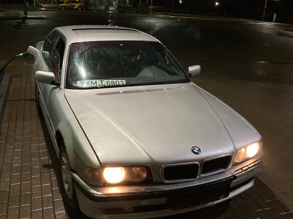 1998 BMW 7 серии 730d III (E38) Рестайлинг, серебристый, 520000 рублей - вид 6