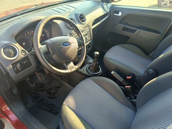 2007 Ford Fusion I Рестайлинг, красный, 430000 рублей - вид 5