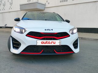 2021 Kia Ceed III Рестайлинг, белый, 2050000 рублей, вид 4