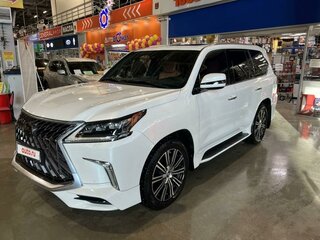 2016 Lexus LX 570 III Рестайлинг 2, белый, 7700000 рублей, вид 1
