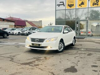 2014 Toyota Camry VII (XV50), белый, 1799000 рублей, вид 1