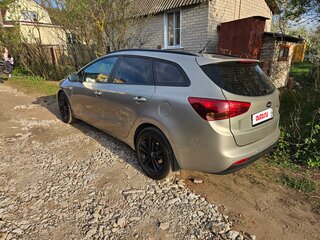 2015 Kia Ceed II Рестайлинг, серебристый, 1150000 рублей, вид 4