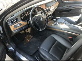 2009 BMW 7 серии 740i V (F01/F02/F04), серый, 1350000 рублей, вид 5
