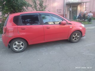 2011 Chevrolet Aveo I Рестайлинг, красный, 560000 рублей, вид 2