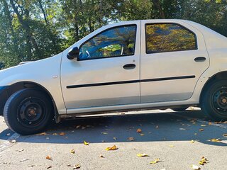 2009 Renault Logan I, серый, 299000 рублей, вид 2