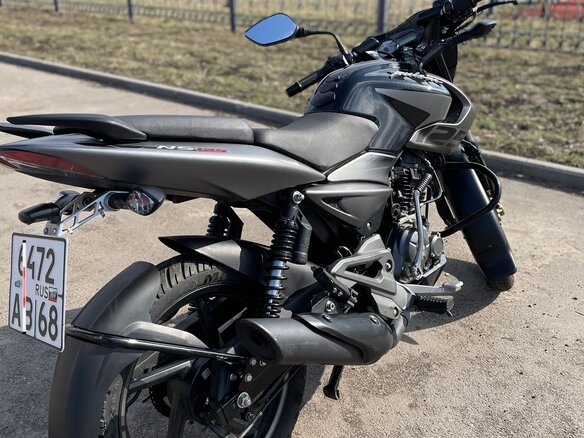 2022 Bajaj Pulsar NS 125, чёрный, 153000 рублей - вид 1