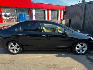 2007 Honda Civic VIII, чёрный, 600000 рублей, вид 3
