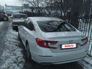 2021 Honda Accord X Рестайлинг, белый, 2000000 рублей, вид 3