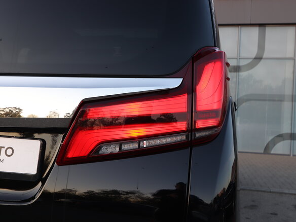 2019 Toyota Alphard III Рестайлинг, чёрный, 5400000 рублей - вид 21