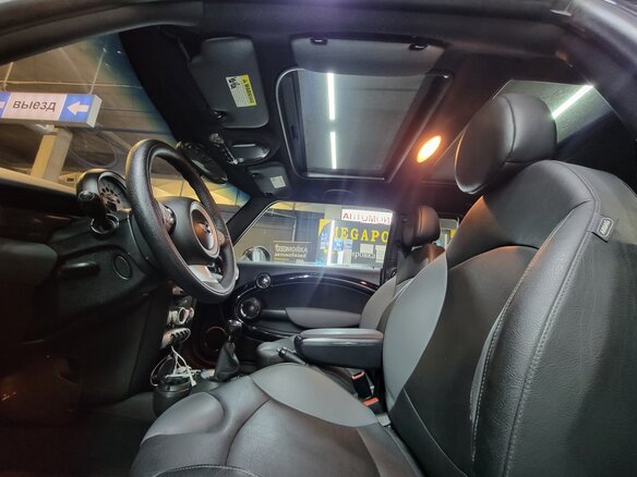 2009 Mini Clubman John Cooper Works I, чёрный - вид 13