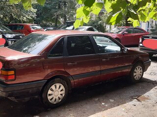 1991 Volkswagen Passat B3, красный, 200000 рублей, вид 3