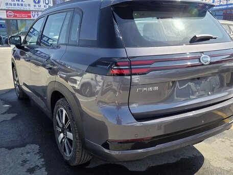 2026 GAC Trumpchi GS4 III, серый, 2350000 рублей, вид 2