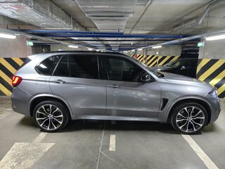 2015 BMW X5 40d III (F15), серый, 4000000 рублей, вид 3