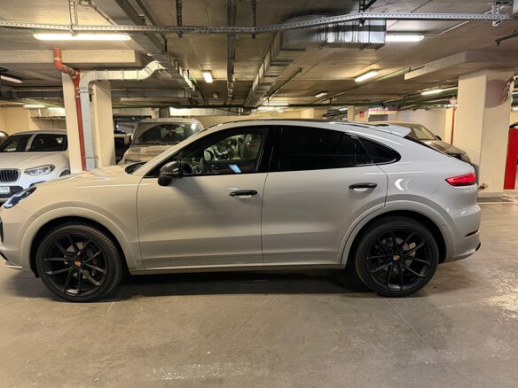 2020 Porsche Cayenne Coupé III, серый, 7000000 рублей - вид 4