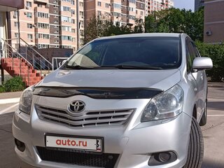 2011 Toyota Verso I, серебристый, 1100000 рублей, вид 1