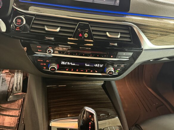 2019 BMW 6 серии Gran Turismo 640d xDrive IV (G32), серый, 4450000 рублей - вид 17
