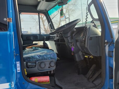 2002 Nissan Diesel, синий, 1990000 рублей, вид 4