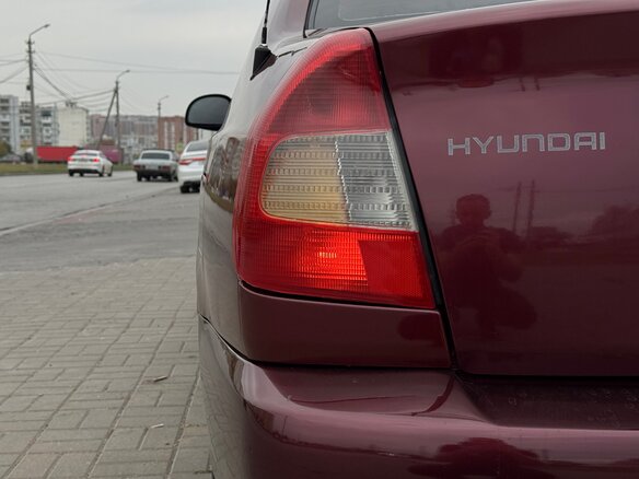 2011 Hyundai Accent ТагАЗ II, пурпурный, 430000 рублей - вид 7