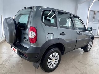 2018 Chevrolet Niva I Рестайлинг, зелёный, 669000 рублей, вид 5