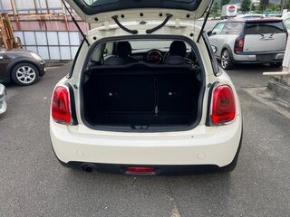 2015 Mini Hatch One III (F55/F56), белый, 650000 рублей, вид 4