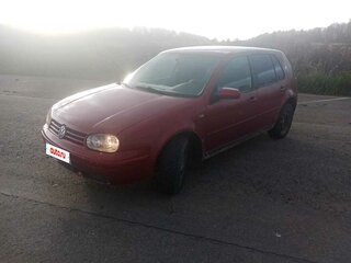 1998 Volkswagen Golf IV, красный, 150000 рублей, вид 1