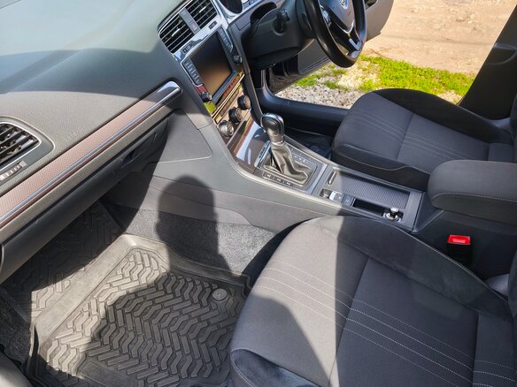 2017 Volkswagen Golf Alltrack VII, чёрный, 1920000 рублей - вид 16