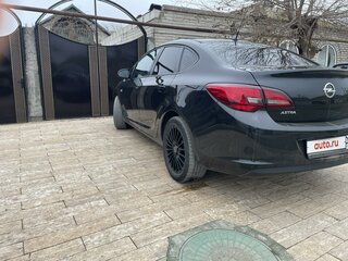 2013 Opel Astra J Рестайлинг, чёрный, 1050000 рублей, вид 5