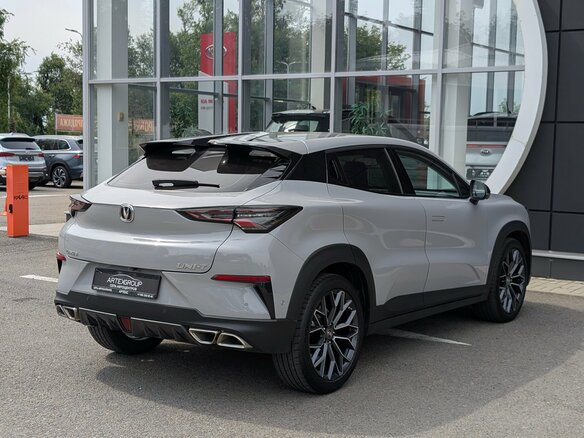 2023 Changan UNI-T I, серый, 2055000 рублей - вид 3