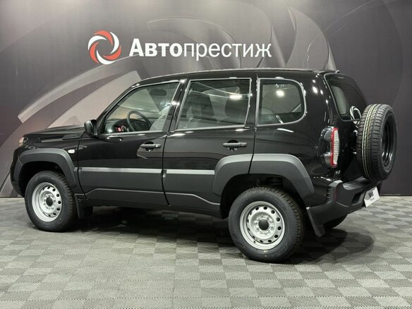 2026 Lada (ВАЗ) Niva Travel I Рестайлинг, чёрный, 1528000 рублей - вид 4