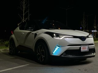 2017 Toyota C-HR I, белый, 2000000 рублей, вид 1
