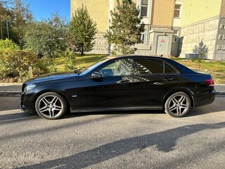 2014 Mercedes-Benz E-Класс 200 IV (W212, S212, C207) Рестайлинг, чёрный, 2200000 рублей, вид 4