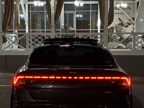 2020 Kia K5 III, чёрный, 1400000 рублей - вид 7