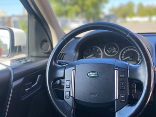 2011 Land Rover Freelander II Рестайлинг, белый, 1500000 рублей, вид 1