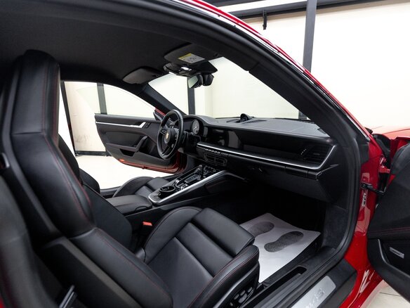 2022 Porsche 911 Carrera 4S VIII (992), красный, 11500000 рублей - вид 11
