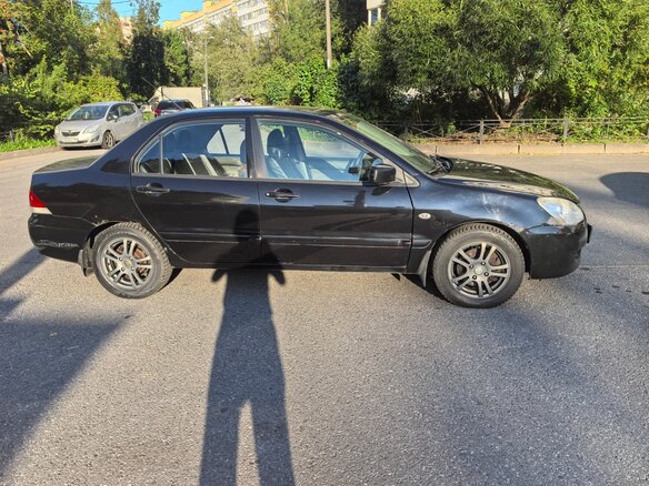 2005 Mitsubishi Lancer IX, чёрный - вид 2