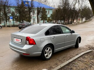 2010 Volvo S40 II Рестайлинг, серебристый, 710000 рублей, вид 3