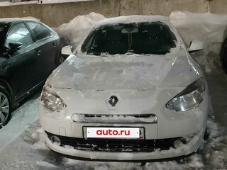 2012 Renault Fluence I, белый, 700000 рублей, вид 4