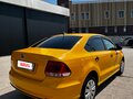 2017 Volkswagen Polo V Рестайлинг, жёлтый, 395000 рублей - вид 5