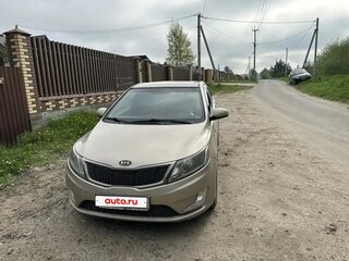 2012 Kia Rio 5-speed III, бежевый, 700000 рублей, вид 2