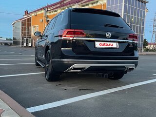 2018 Volkswagen Teramont I, чёрный, 3900000 рублей, вид 2