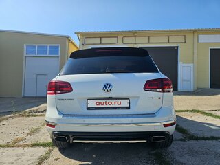 2016 Volkswagen Touareg II Рестайлинг, белый, 3989000 рублей, вид 5