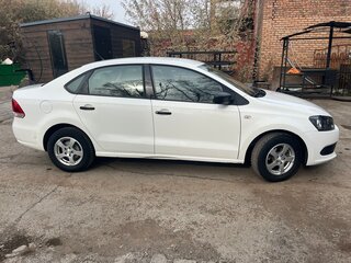 2013 Volkswagen Polo V, белый, 700000 рублей, вид 4