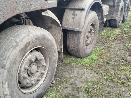 2008 Sinotruk Hania 8x4, красный, 2200000 рублей, вид 4