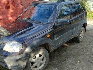 2012 Chevrolet Niva I Рестайлинг, коричневый, 425000 рублей, вид 3